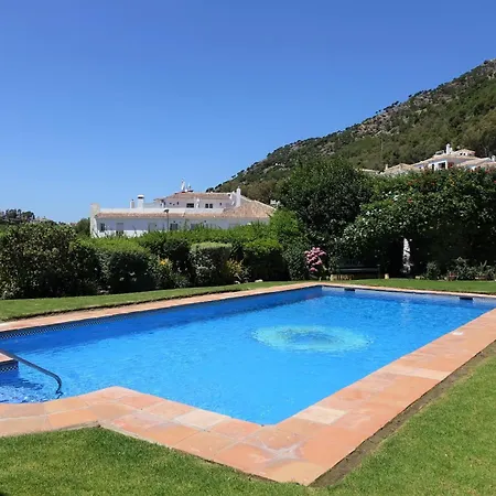 Residencia La Fuente מיחאס