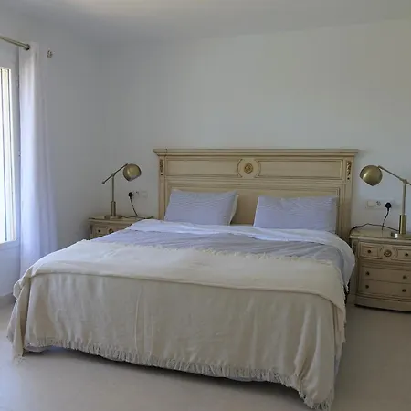 דירה Residencia La Fuente מיחאס